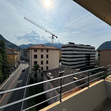 Deluxe Central Apartment - Free Parking Lugano Exteriör bild